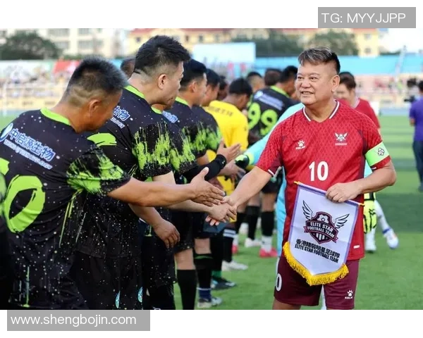 足球明星精彩瞬间集锦解析 从绿茵场到生活幕后全方位揭秘