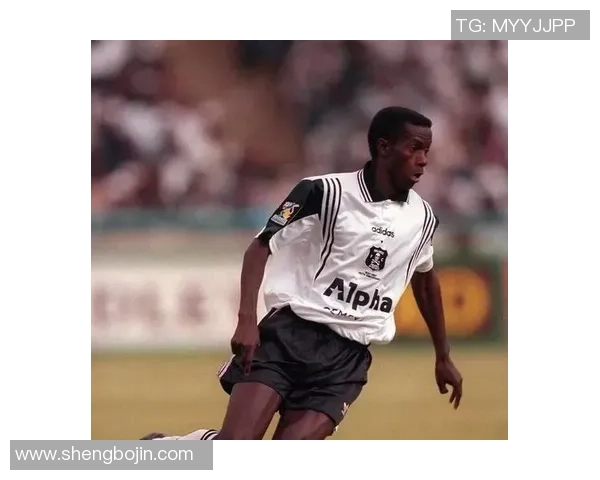 不善言辞却技艺非凡的足球明星盘点与背后故事分析